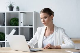 woman-stock-market woman-stock-market