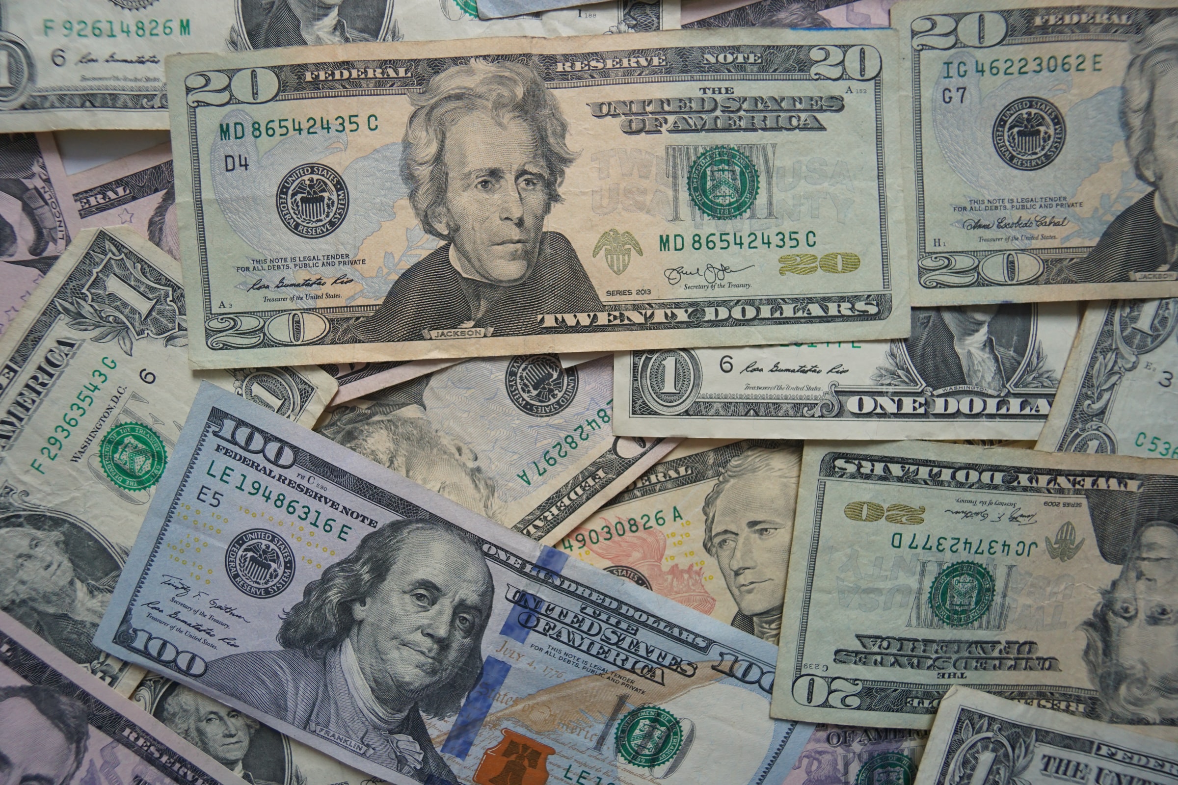 pile of money to invest during recession